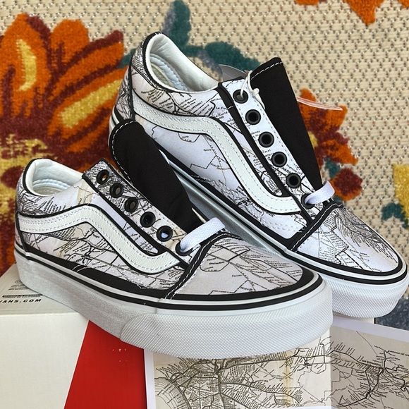 Vans Old Skool
(Moca) Frances Stark/Maps
VNOA5KRF94H
WMNS sneakers athletic shoe - Picture 5 of 16